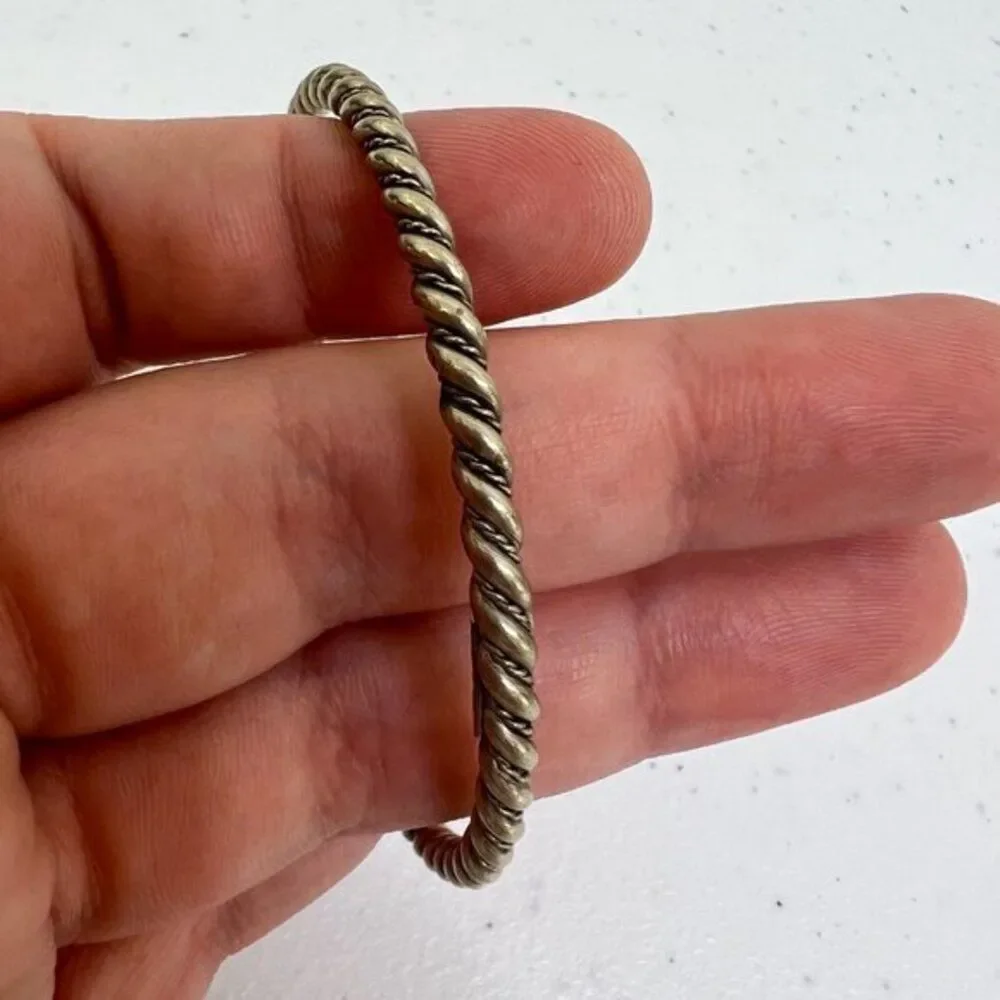 Mexico Bangle Twist Swirl Bracelet‎ Silver Tone Rope Thin